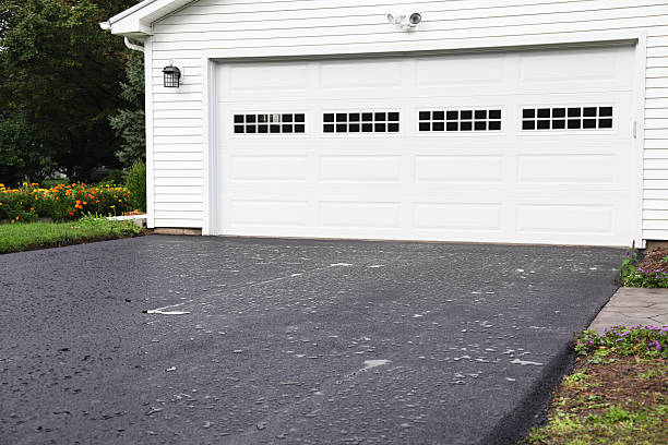 Affordable siding repair and maintenance services in White Oak, MD